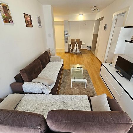 Apartment S&M Banja Luka Buitenkant foto