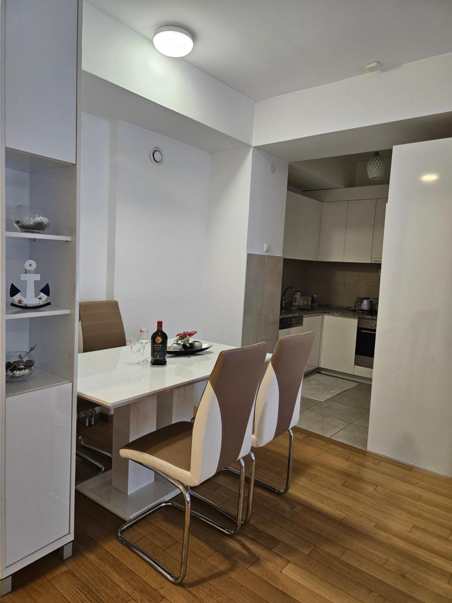 Apartment S&M Banja Luka Buitenkant foto